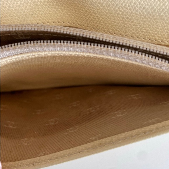 Chanel wallet with COA and unbranded chain - Picture 7 of 11